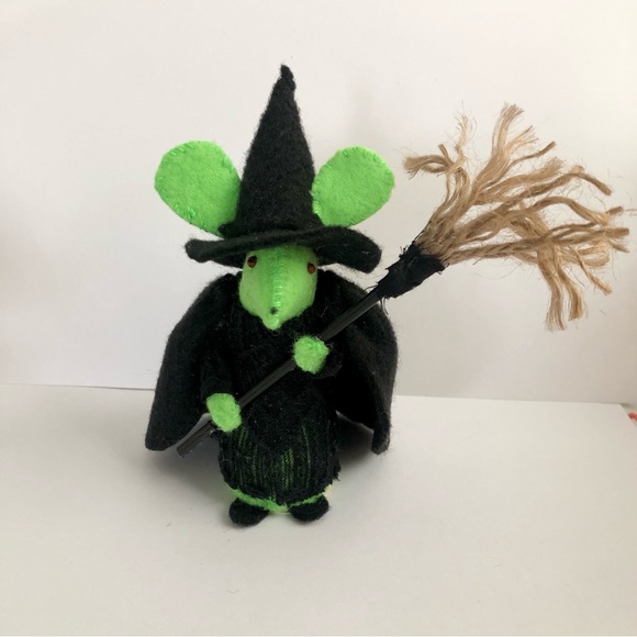 Elphaba Wicked witch felt mouse hand-sewn Oz hand made - Picture 6 of 7